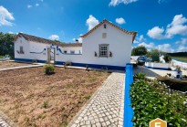 Moradia tradicional Portuguesa com garagem, jardim e terreno - Óbidos